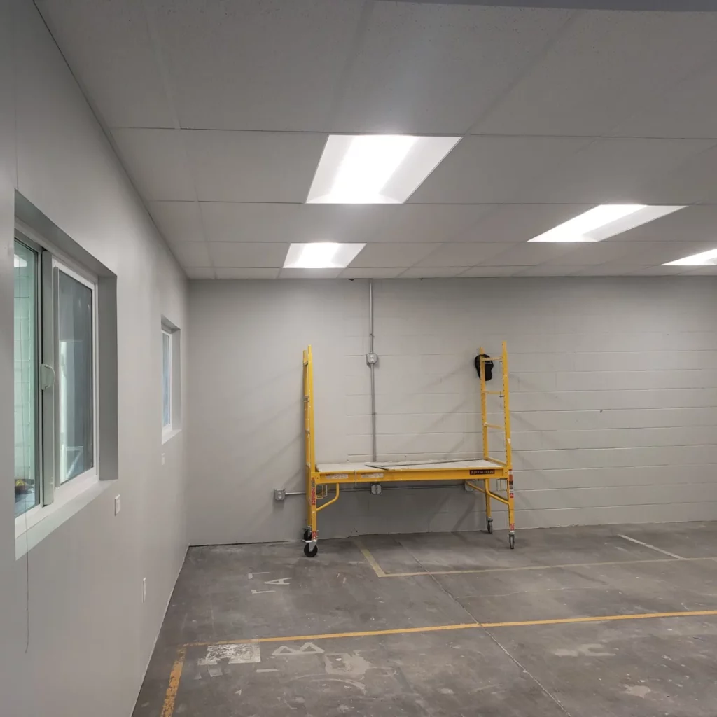 Commercial drywall service